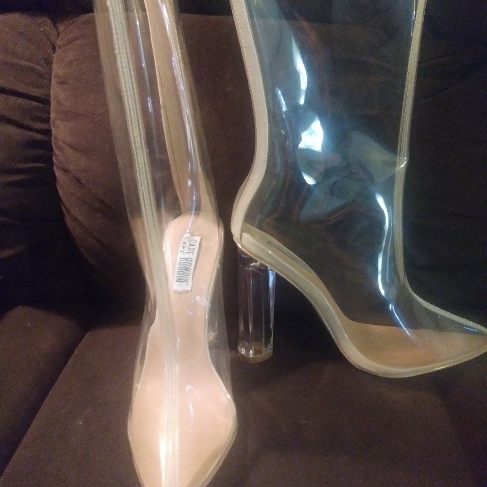 Cape Robbin Ella-3 Chunky Heel Clear Boots